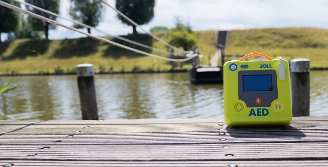 ZOLL AED 3 "Swiss Edition"