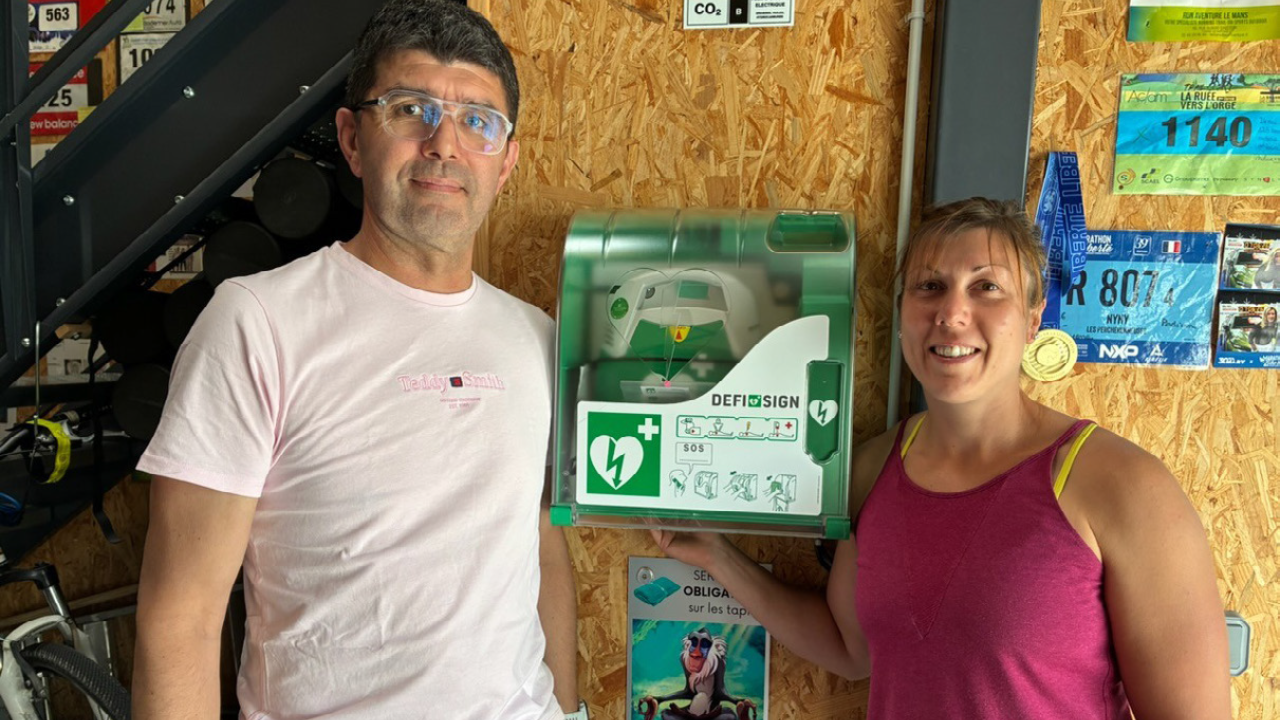 Medisol fait don d'un d&eacute;fibrillateur &agrave; une salle de sport